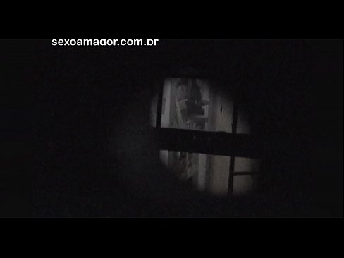 ❤️ Lourinho é secretamente filmado por um voyeur de bairro escondido atrás de tijolos ocos ❤️ Porno vídeo em pt-br.porngipfy.ru ❌️